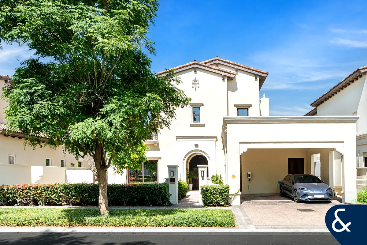 Fully Upgraded | Extended | Furnished