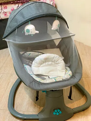 New Electric Baby swing with remote for sale