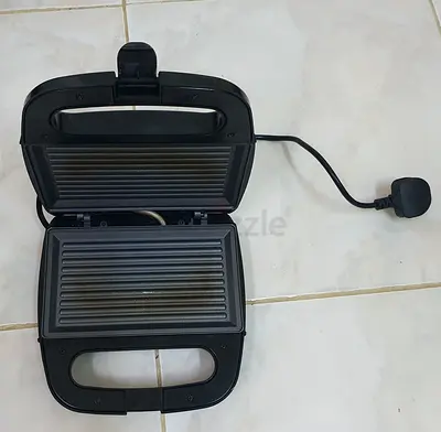 Used Electric Sandwich Press / Grill - Compact 2-Slice