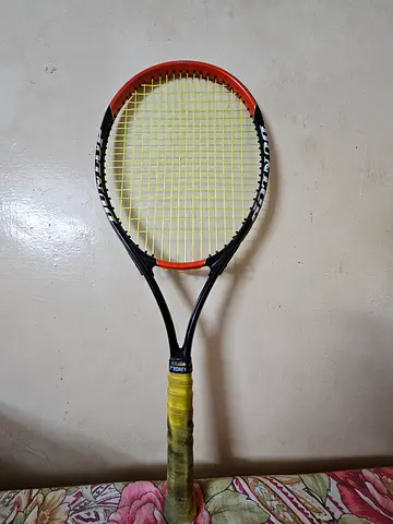 Tennis racquet
