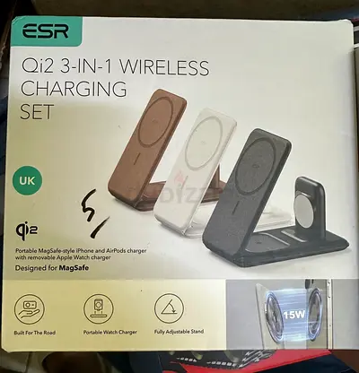 ESR Qi2 3-in-1 Wireless Charging Stand (MagSafe-style) - Black
