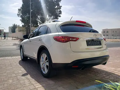 صورة 6 لـ 2015 Infiniti QX70