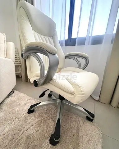 Danube White Leather Ergonomic Office Chair with Armrests and Wheels