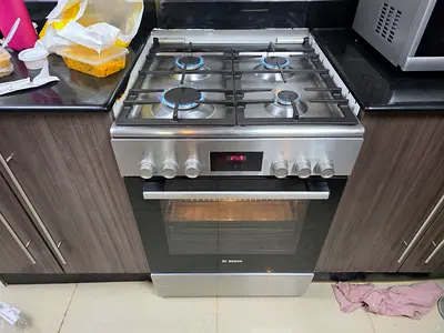 Bosch New Model 4 Burner Gas Electric Oven Cooker Stove 60x60cm