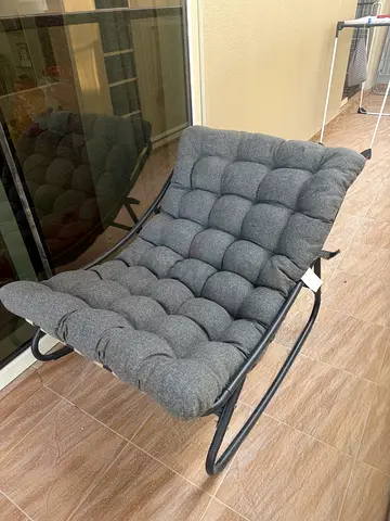 Comfortable Padded Outdoor/Indoor Lounge Chair
