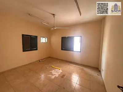 شقة مميزة بتصميم عملي ومريح تتكون من غرفة نوم وصالة واسعة إضافة إلى غرفة خادمة توفر مساحة إضافية تلبي احتياجات الأسرة اليومية تتميز الشقة ببلكونة تمنح