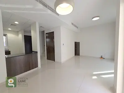 3BR | RRM | Middle Unit | Back to back