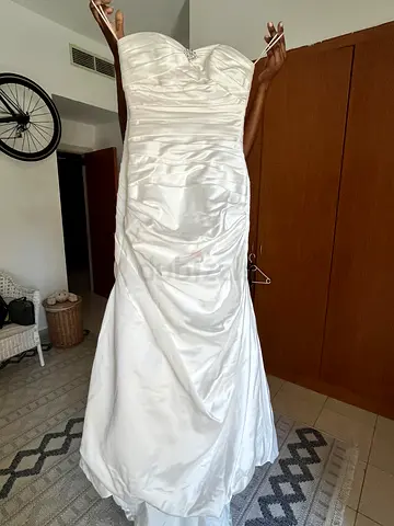 Ivory satin wedding dress, size: S - worm once
