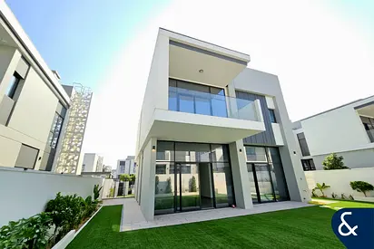 Landscaped | Modern | Vacant May | 4 Beds