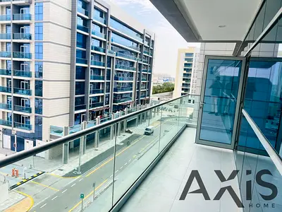 Premium Apartment | Hot Deal | Bright & Spacious