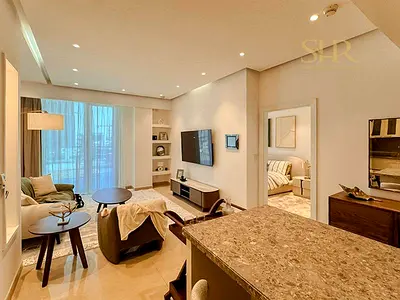 Vacant | Huge Balcony | Upgraded | Furnished