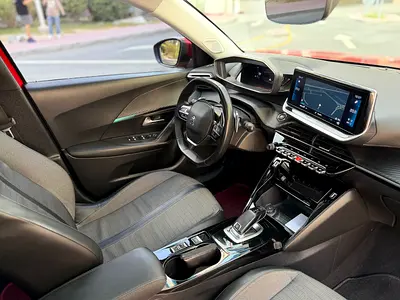 Peugeot 2008 GT Line, миниатюра 13