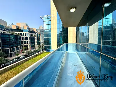 Unfurnished 2-bedrooms | Located on the canal | Burj view