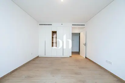 Managed | Low Floor |Unfurnished | Garden and Pool