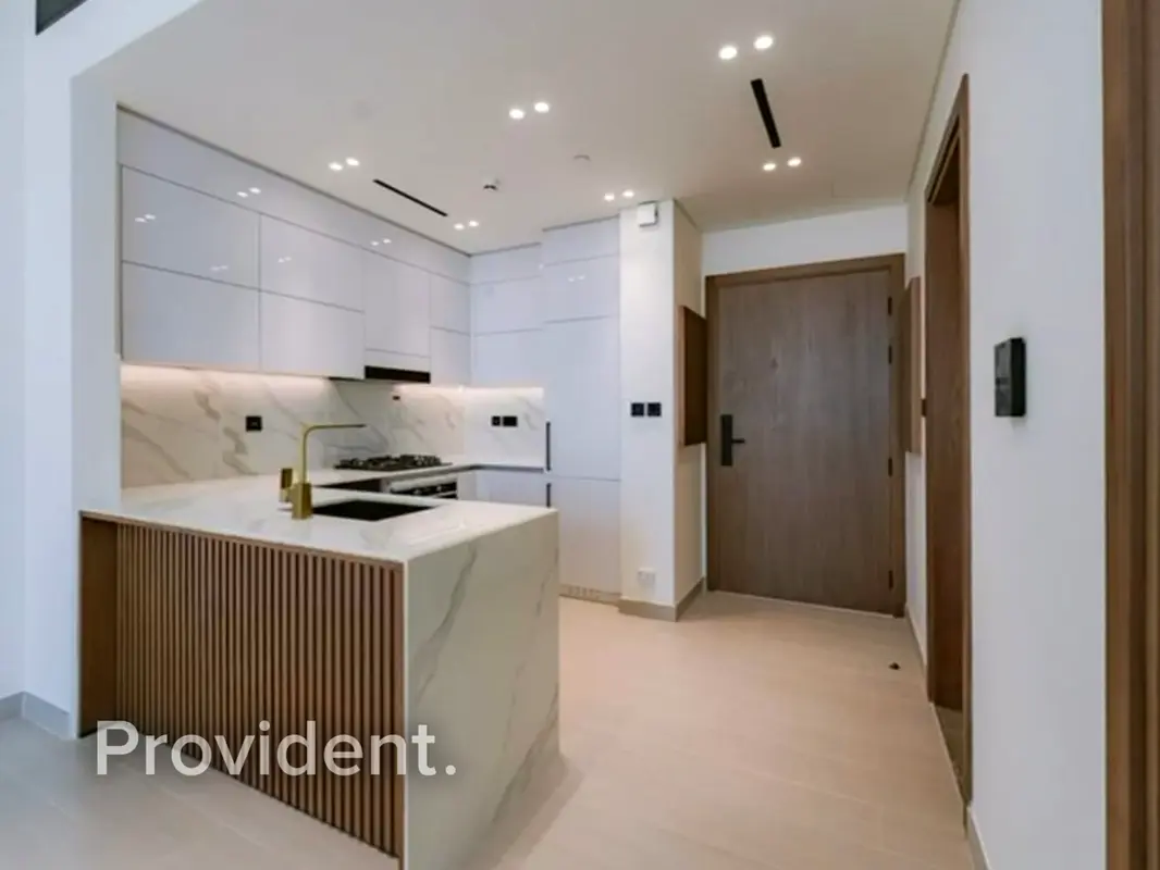 Open View | High Floor | Negotiable | Modern Space