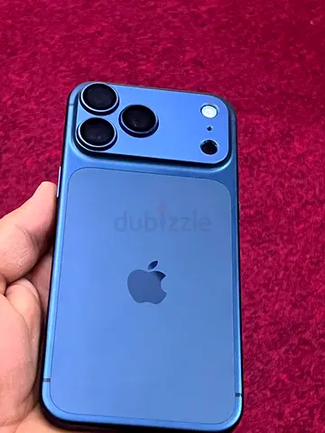 iPhone 17 Pro Max 256GB Blue - Like New (100% Battery, Warranty 2027)