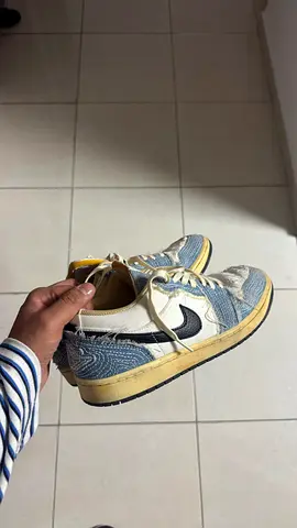 NIKE SNEAKERS MENS UK SIZE 8.5