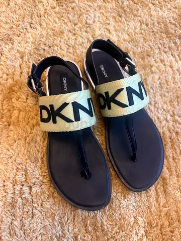 DKNY Womens Black Leather Thong Sandals with Logo Strap — Size 39-40