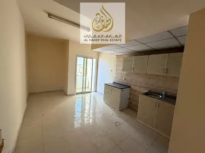 شقة مميزة,بلكونة,صيانة مجانية,مساحة واسعة,موقع مميز,سهل الوصول