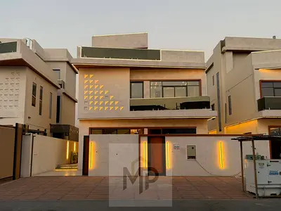 تصميم عصري وتشطيبات راقية جدا موقع ممتاز السعر شامل رسوم التسجيل والتمليك،