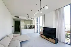 Fully Furnished | Mid Floor | Ready to move in