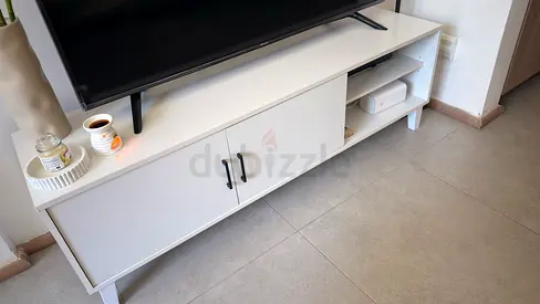 White TV Stand / Entertainment Unit