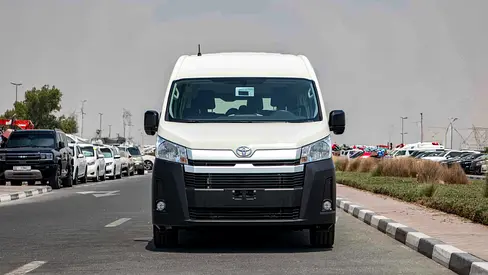 2026 Toyota HIACE — фото 2