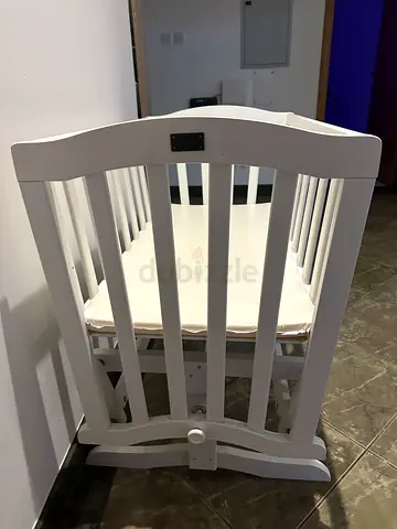 White Wooden Baby Cradle/Rocker - Good Condition