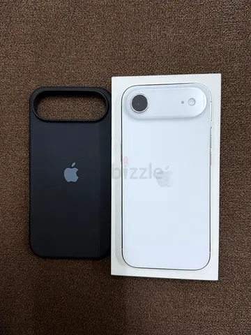 Iphone 17 air 256gb TDRA 10/10 condition