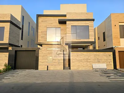 Modern Villa with Pool 5 Rooms