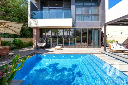 Fully Upgraded | Golf Course View | Custom Living