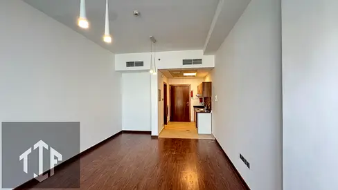 Huge size | POOL view | High Floor | 4chqs |