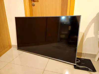 42-50 Flat Panel LED TV in Good Condition (No Stand)