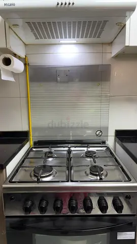 Stainless Steel 4-Burner Gas Cooker with Oven - Good Condition