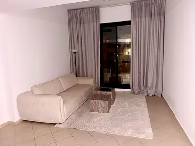Unfurnished! Perfect Deal! Good Location