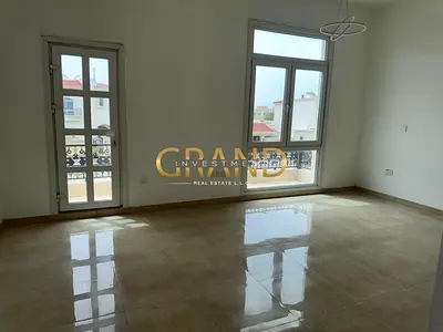 Vacant 6BR | Prime Location | Calm Living