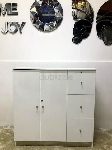 Mdf  2-door and 3 drawer Cabinet