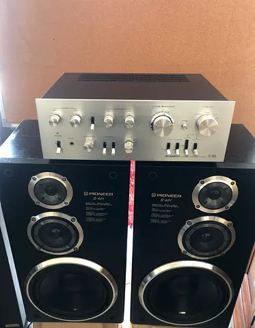 Vintage Pioneer Amplifier SA-8900 with Matching Floor Speakers  Pioneer S-601 (Stereo System)