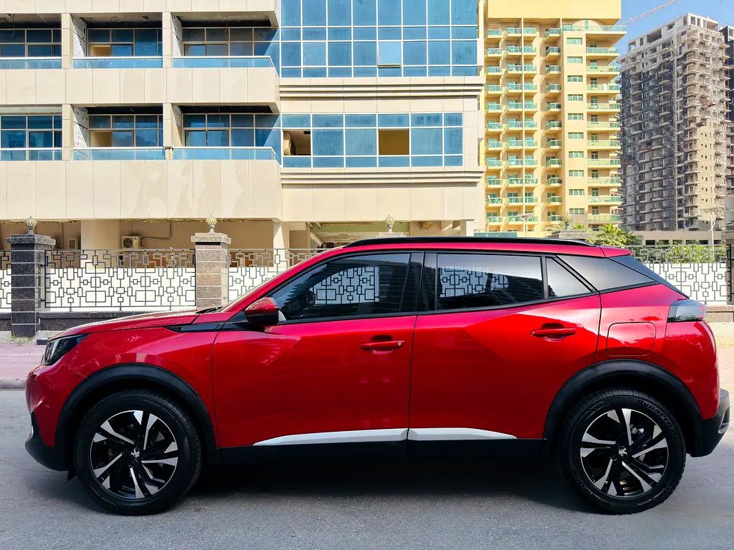 Peugeot 2008 2021 — photo 1 of 17