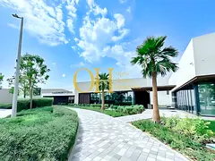 End Unit Townhouse-Exceptional Amenities-Contemporary Living