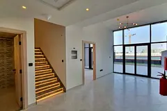 Spacious Unit | Ground Floor | Ready to Move In