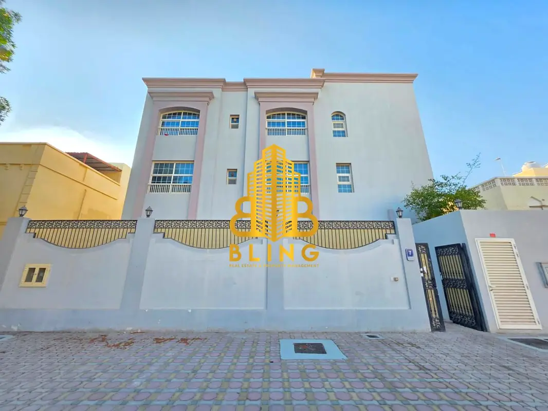 Spacious 3BHK With Saloon And Closed Kitchen