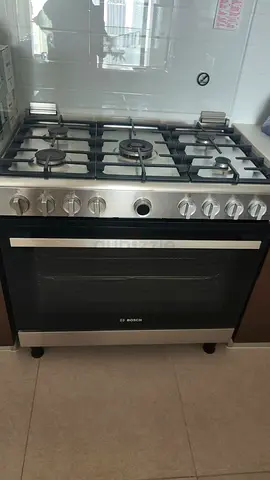 Bosch 5-Burner Stainless Steel Gas Range with Large Oven - 90×60cm