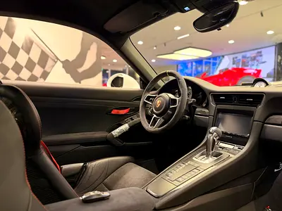 2016 Porsche 911 — миниатюра 10