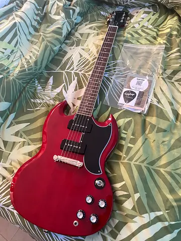 Mint Epiphone p90 Sg Guitar