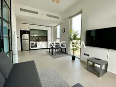 Vacant | Fully Furnished | Corner Unit