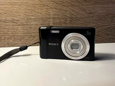 Sony Cyber-shot DSC-W800 20.1MP Compact Digital Camera - Good Condition