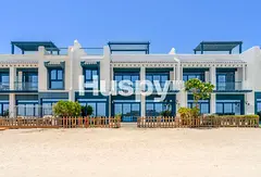 Private Beach | Upgraded | 4 Cheques