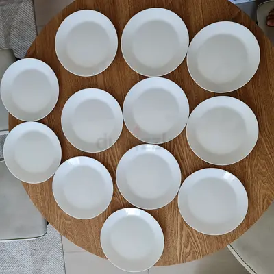 Set of 12 White Dinner Plates - Simple Ceramic Plates