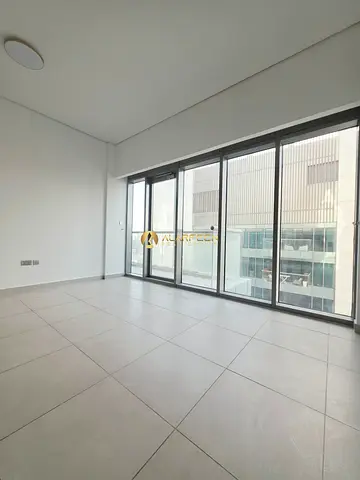 ELEGANT HIGH FLOOR 1 BEDROOM | VACANT | VERY PRIME LOCATION